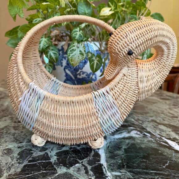 Vtg  Whitewash Wicker Woven Basket with Handle Swan Goose Bird Decor Planter - Picture 1 of 9